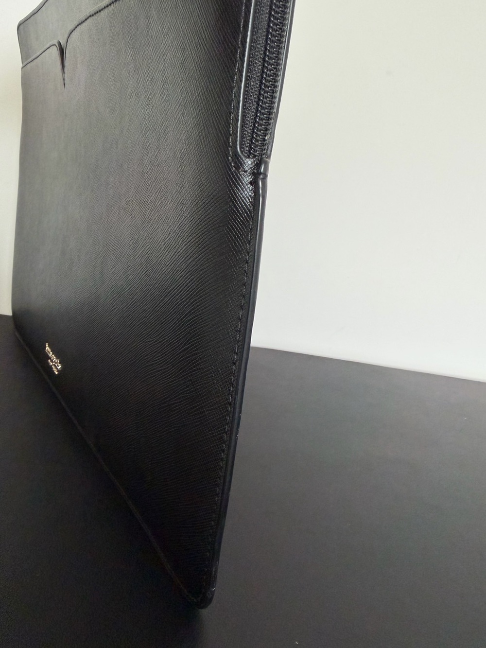 Kate Spade Black Saffiano Leather Laptop Sleeve Portfolio Case - Picture 6 of 12